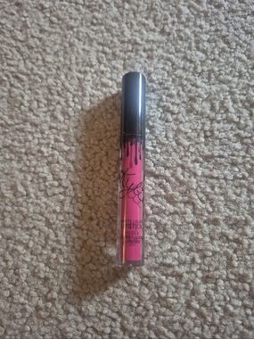 Kylie Jenner Matte Liquid Lipstick Rosie